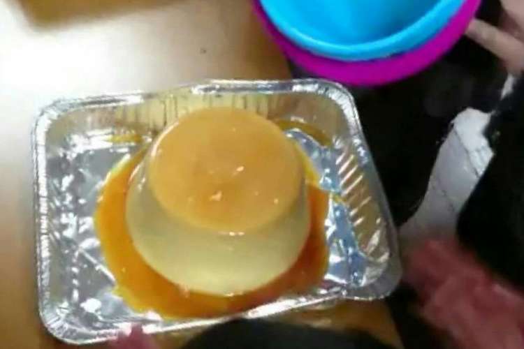 パーティにおすすめ 濃厚バケツプリン レシピ 作り方 By きょお0314 クックパッド 簡単おいしいみんなのレシピが352万品