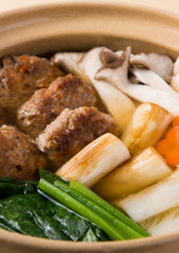 肉団子と野菜の中華鍋