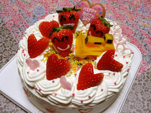 簡単 誕生日ケーキ レシピ 作り方 By Sakura2124 クックパッド 簡単おいしいみんなのレシピが350万品