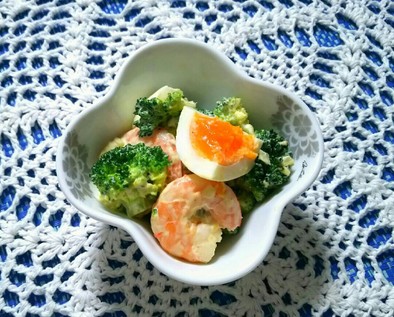 低糖質レシピ☆海老とブロッコリーのサラダの写真