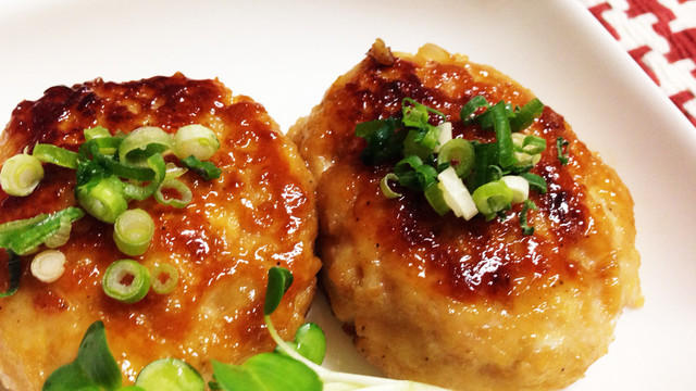 鶏ひき肉で豆腐ハンバーグ レシピ 作り方 By やちゅぴちゅ クックパッド 簡単おいしいみんなのレシピが360万品