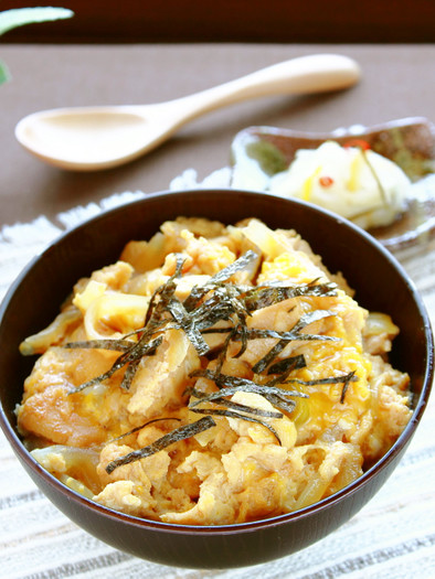 フワフワ高野豆腐の玉とじ丼の写真