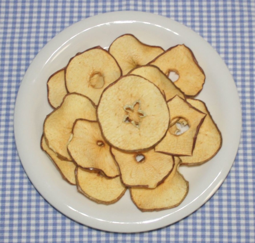 安全ヘルシー☆食品乾燥機でりんごチップスの画像