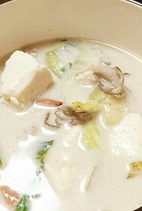 しっとり豆腐とチンゲン菜の豆乳スープ