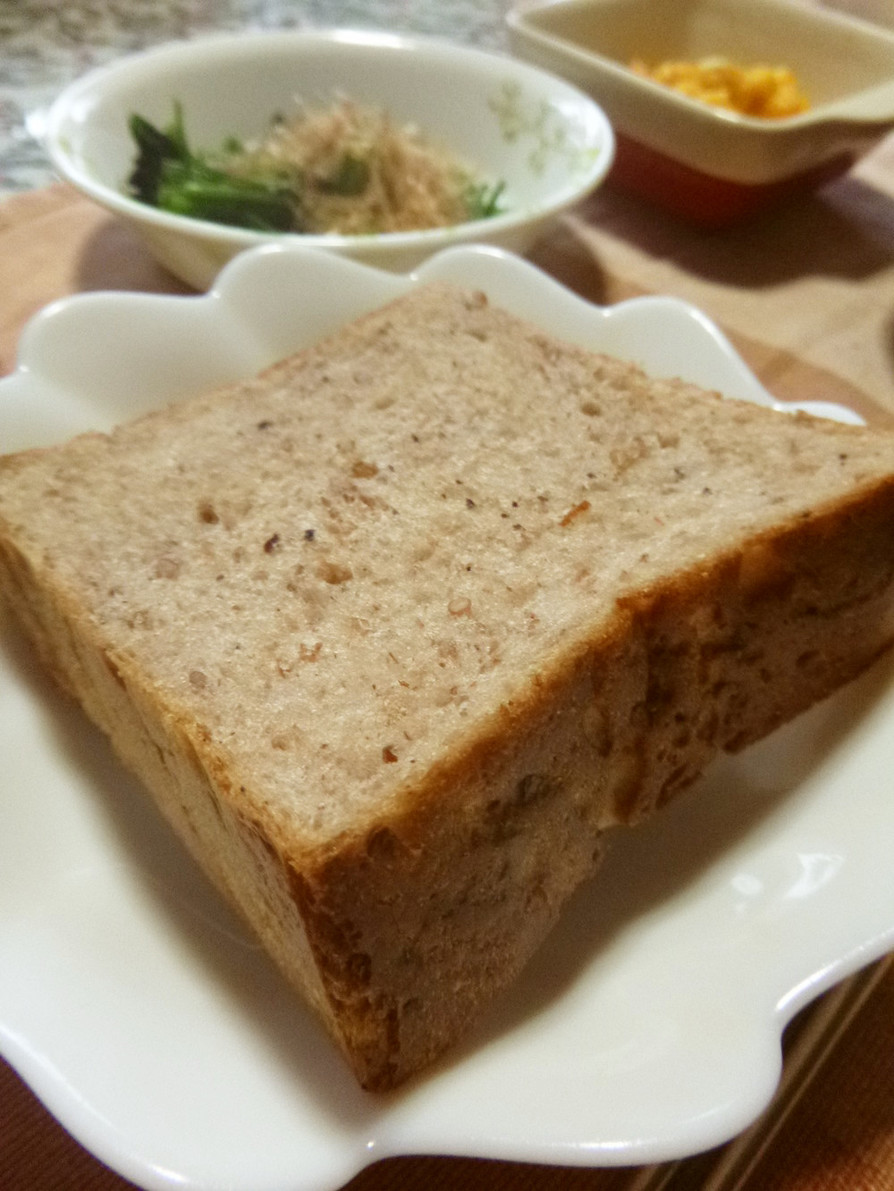 ココナッツオイルの発酵玄米ご飯食パンの画像