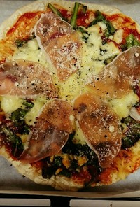冷凍OKピザ生地と生ハムと菊菜のピザ