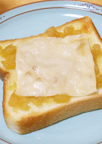 りんごバターdeチーズトースト