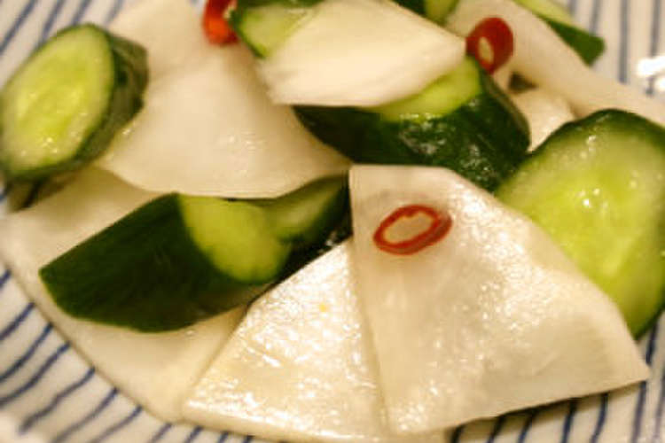 簡単 カブと胡瓜の白だし漬け レシピ 作り方 By クックdad クックパッド 簡単おいしいみんなのレシピが374万品