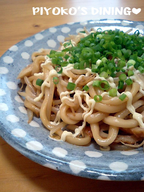 簡単コクうま❤オイソイソースの焼きうどんの画像