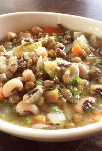 ブラックアイピー豆＆野菜の煮込みスープ
