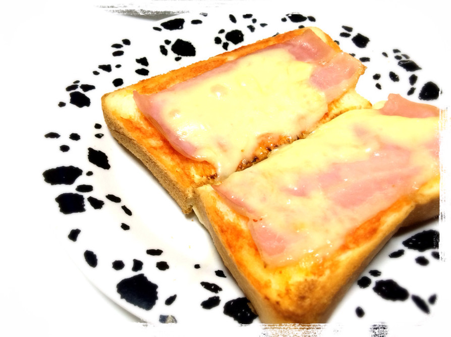朝食やランチに♪ベーコンチーズトーストの画像