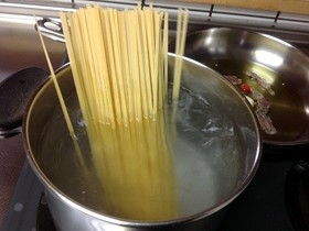 基本!本場イタリアのスパゲッティの茹で方