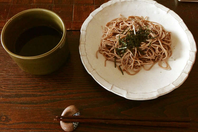 簡単 ざるそばつゆと茹で方工夫で味2割増 レシピ 作り方 By 富士山泰山 クックパッド 簡単おいしいみんなのレシピが352万品