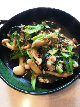 小松菜ときのこの挽肉あんかけ