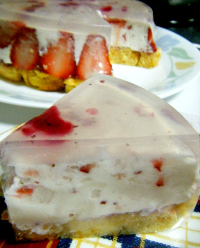 苺のムース風ケーキ♡の写真