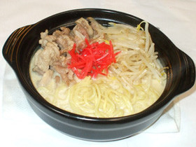 豚骨ラーメン豚バラ肉で豚骨風豆腐ラーメン