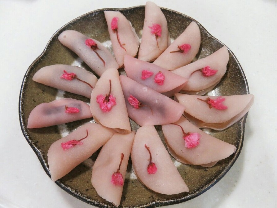 すいとん粉でもちもち☆関東風桜餅の画像
