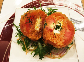 丸ごとトマトのチキンコロッケ