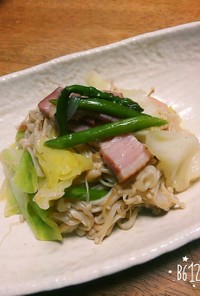 簡単 エノキとベーコンの野菜炒め