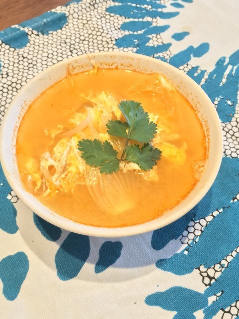 トムヤムクン風　卵と新玉ねぎスープの画像