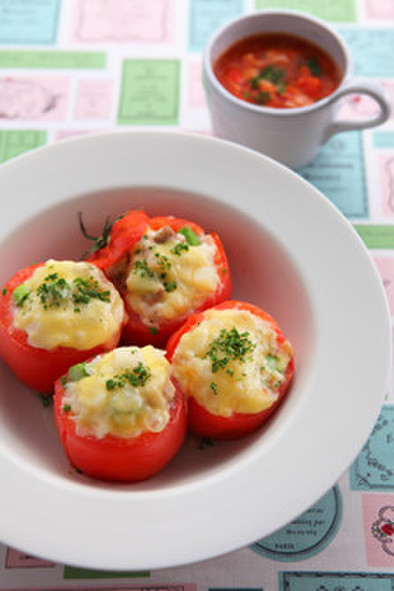 まるごとトマトのドリア＆トマトのスープの写真