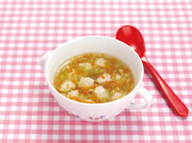 豆腐と鶏の団子スープの写真