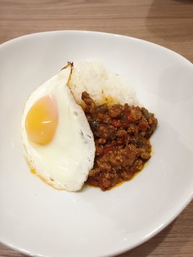 簡単‼︎トマトが効いた無水キーマカレー♪