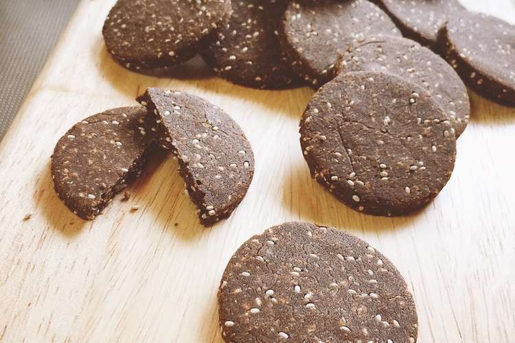 チアシードとキャロブの米粉クッキー レシピ 作り方 By 由起丸 クックパッド 簡単おいしいみんなのレシピが356万品