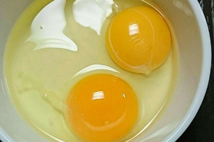 白身のダマが小さくなる 卵の混ぜ方 レシピ 作り方 By こまるのこ クックパッド 簡単おいしいみんなのレシピが364万品