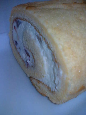 簡単☆フワフワロールケーキ