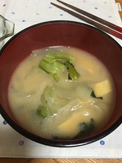 ブロッコリーの茎の中華風お味噌汁の写真