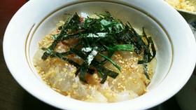 贅沢過ぎる鯛茶漬け