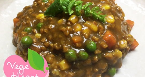 スパイシーなビーガンポテトカレーのレシピ