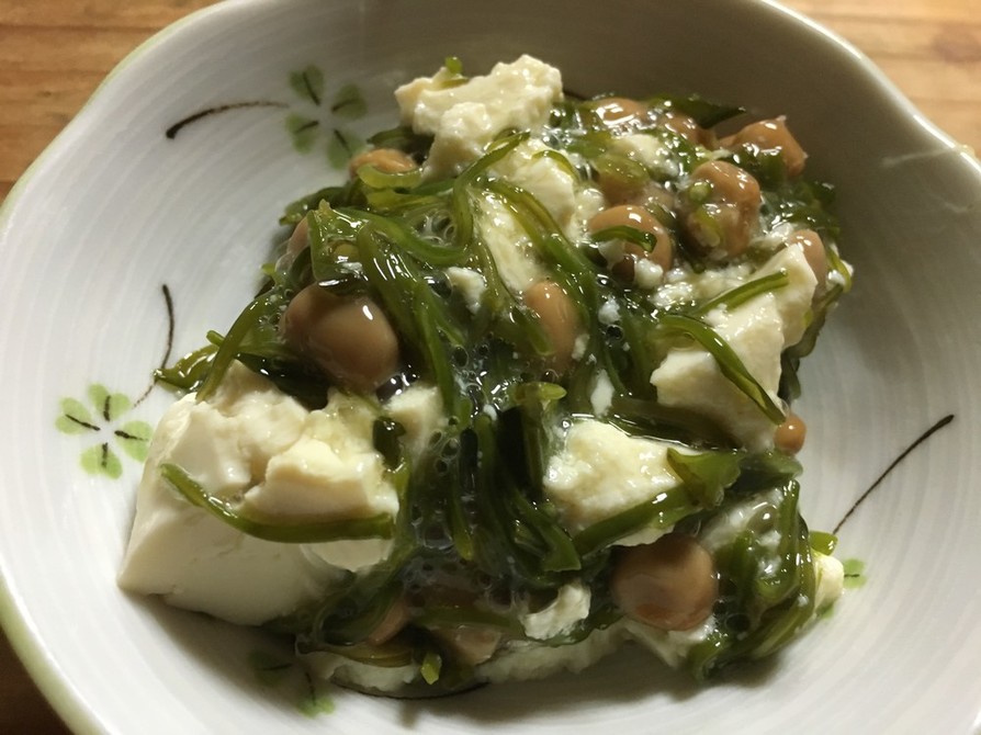 めかぶ納豆、豆腐の和え物の画像