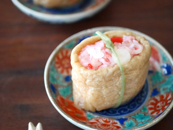 カリカリ梅とみょうがの春色稲荷