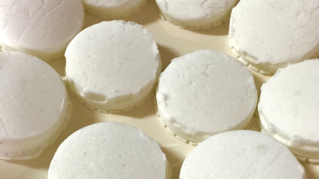家にあるものだけで作る素朴なラムネ菓子 レシピ 作り方 By Myoko345 クックパッド 簡単おいしいみんなのレシピが355万品