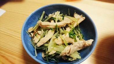レンジで簡単☆水菜と鶏胸肉の塩こんぶ和えの写真