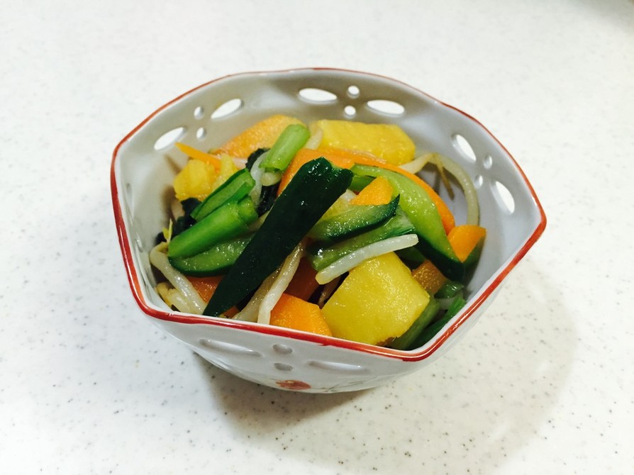 簡単！彩り野菜のナムル風の画像