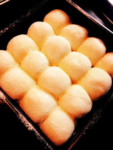 簡単♡米粉を使ったちぎりパンの写真