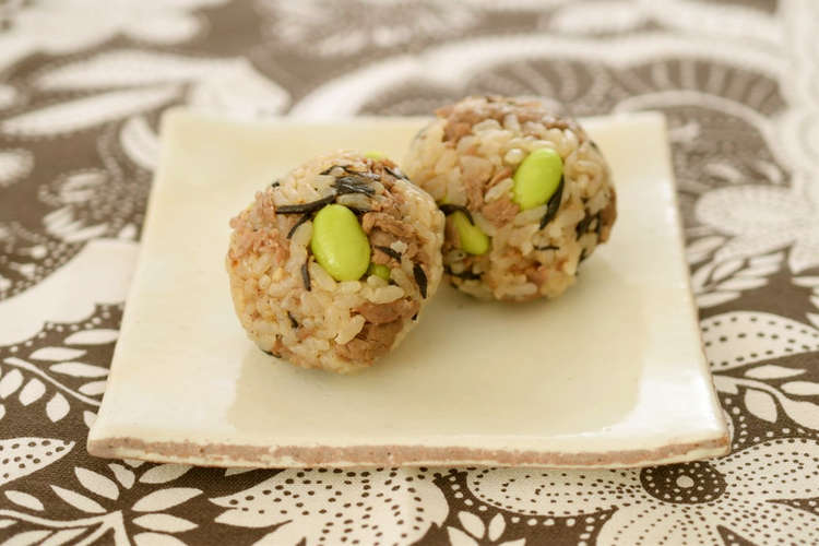 妊娠 授乳の貧血予防に 枝豆牛肉おにぎり レシピ 作り方 By 月とみのり クックパッド 簡単おいしいみんなのレシピが355万品