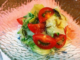妊婦さんにも!野菜ともずく酢の和え物