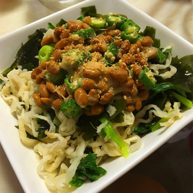A型に捧ぐ。えごま油のネバネバご飯