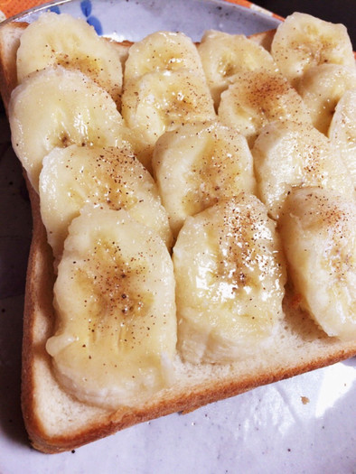 超簡単♡シナモンバナナトーストの写真