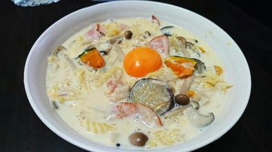 かぼちゃとさつまいものクリームパスタの写真