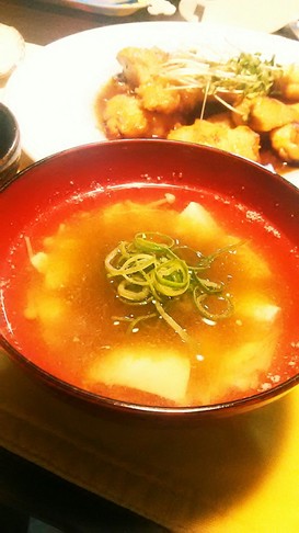 豆腐とえのきととろろ昆布のお吸い物