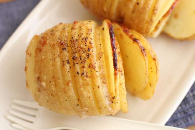 まるごとじゃがいものごま焼きサラダ レシピ 作り方 By みちろうおれんじ クックパッド 簡単おいしいみんなのレシピが352万品