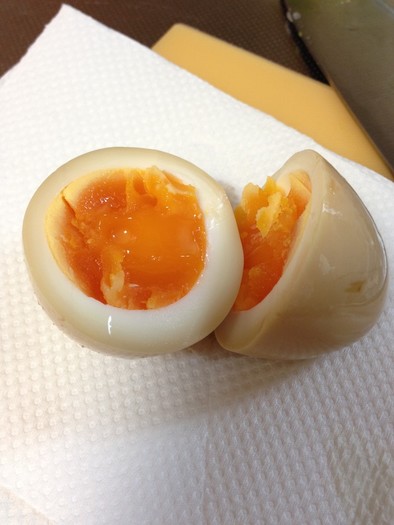 【漬け汁】ラーメン屋さんみたいな味付け卵の写真