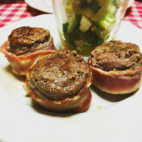 マスタードの効いた牛肉ロールステーキ