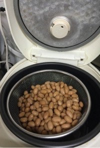 栄養タップリ炊飯器でほっとけ蒸し大豆