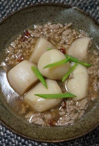 里芋とひき肉の煮物